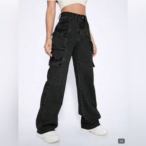 SHEIN Black Wide Leg Cargo Jeans